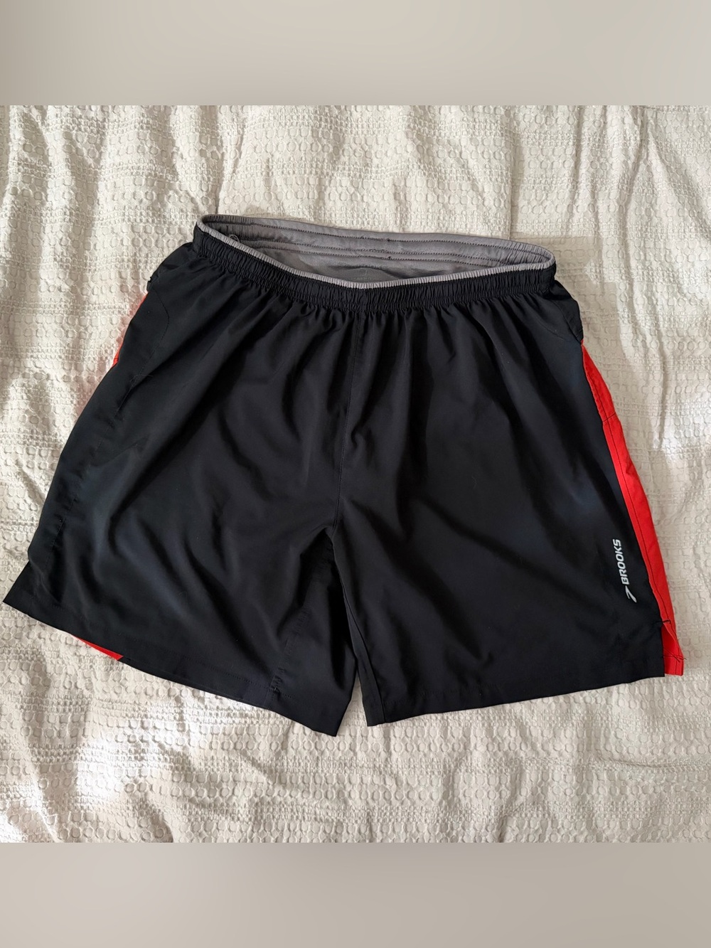 Brooks Men’s Running Lightweight Lined Shorts 6.5” Inseam Size Small Black